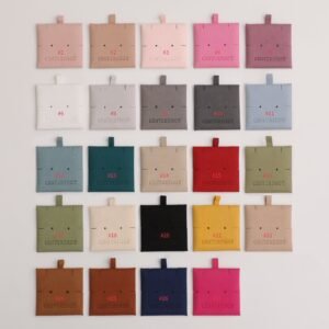 Low MOQ 50Pcs Custom Logo 8×8cm Microfiber Pouch Bag with Button Necklace Bags