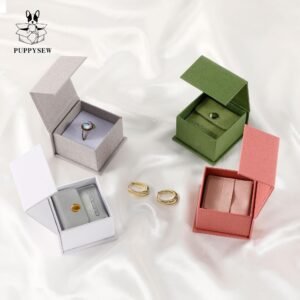 MOQ 50Pcs Custom Logo 6×6×3.5cm Black Cardboard Flip Magnetic Necklace Bracelet Ring Box